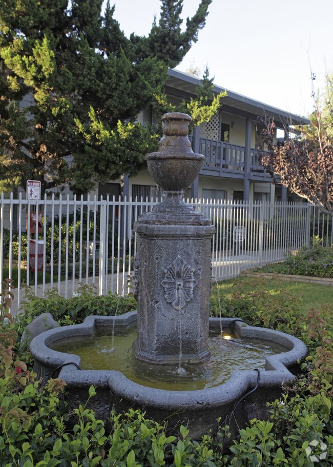 Fuente - Seranado Fountain Apartments