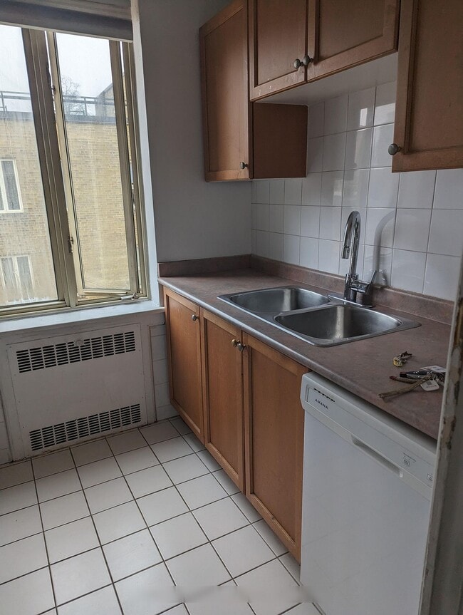 Photo - 150-150 Farnham Ave