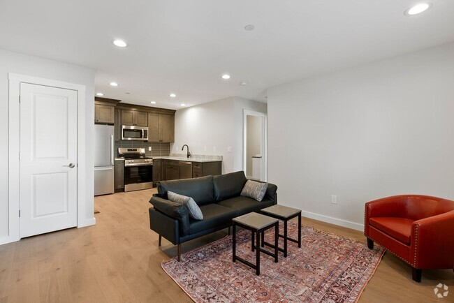Building Photo - 179 Butternut St Unit 179-2 Butternut Street Rental