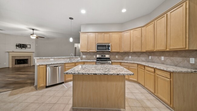 Photo - 4812 Lakefront Terrace Dr