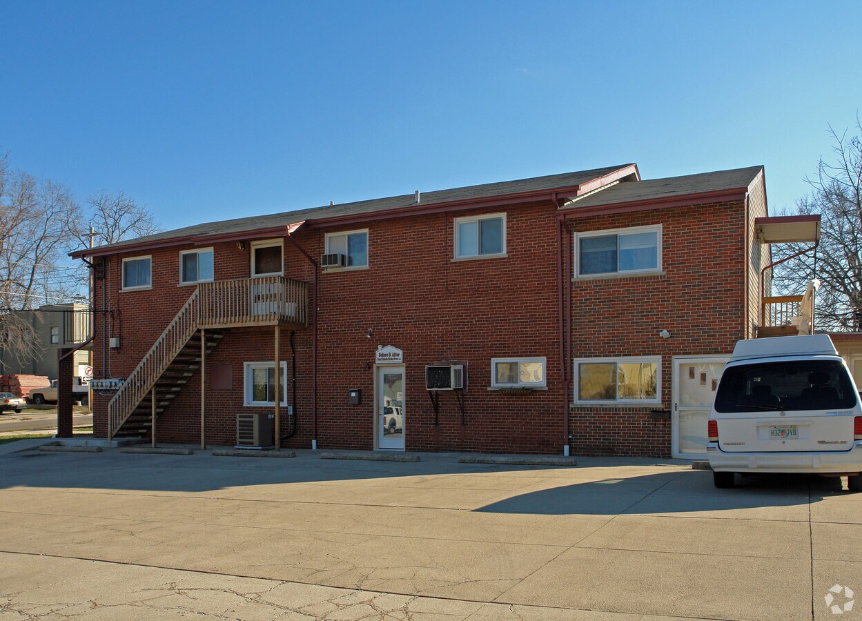 Photo - 5 Girard St Apartments