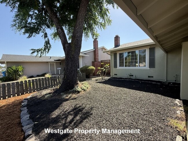 Photo - 864 Crinella Dr