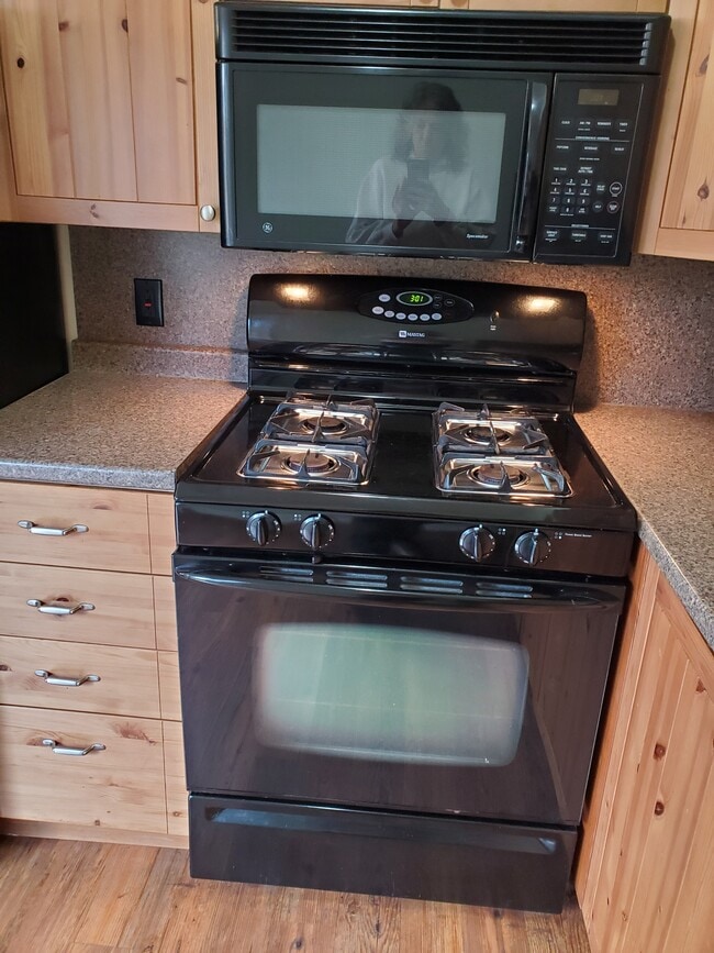 Photo - 717 Willow St Unit 2B