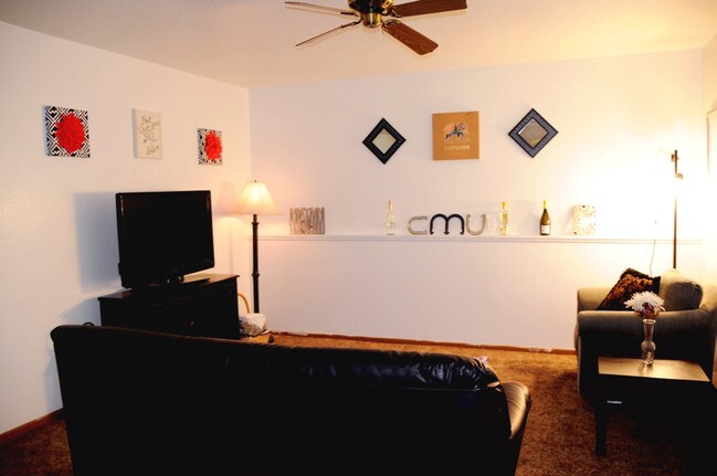 Photo - 902 S Franklin St