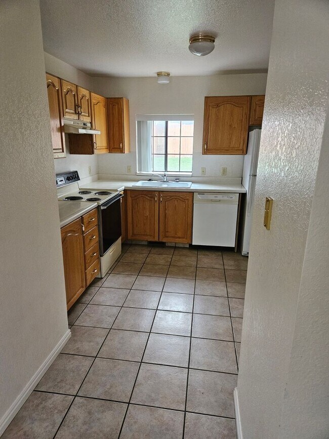 Photo - 2 bedroom, 1 bath apartment available in North Orem Unidad 338