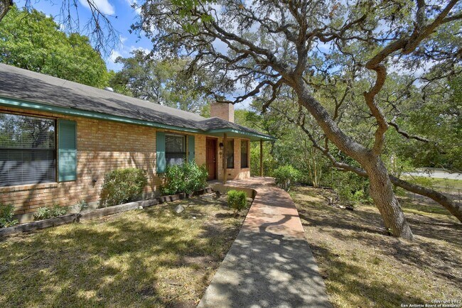 Photo - 3691 Menger-