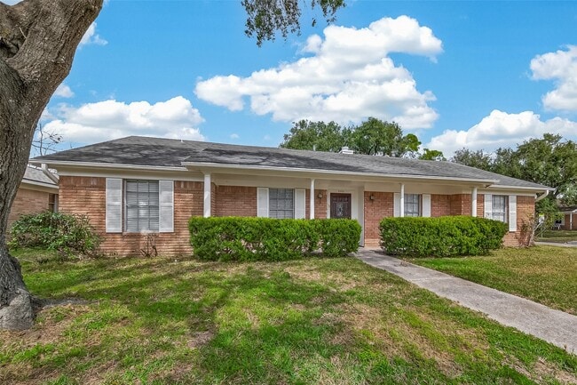 Photo - 9502 Skyline Dr