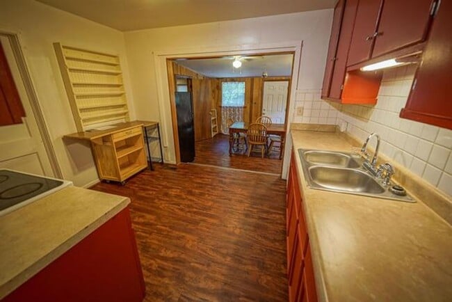 Photo - 4 bed 2 bath house,walk to the Stadium!! Available August 2026!