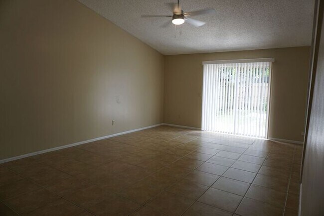 Photo - 3 bedroom / 2 bathroom home in Atlantic Beach