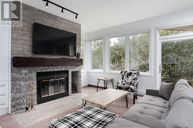 Photo - 107 Ann Heggtveit Dr Unité 112