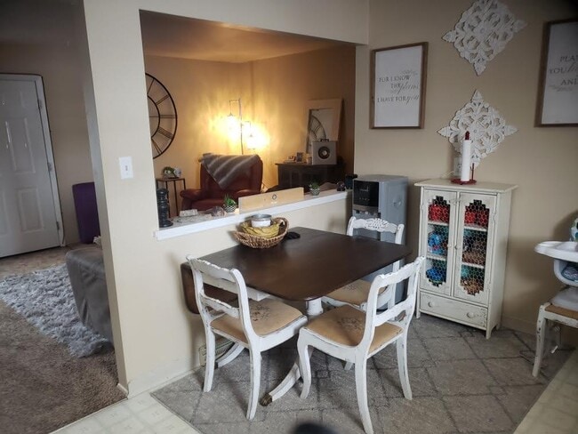 Building Photo - 200 21st Ave NW