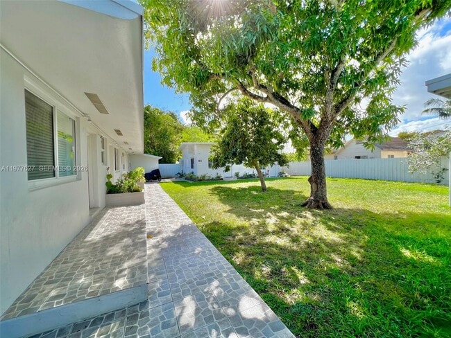 Building Photo - 62 NE 78th St Unit 1