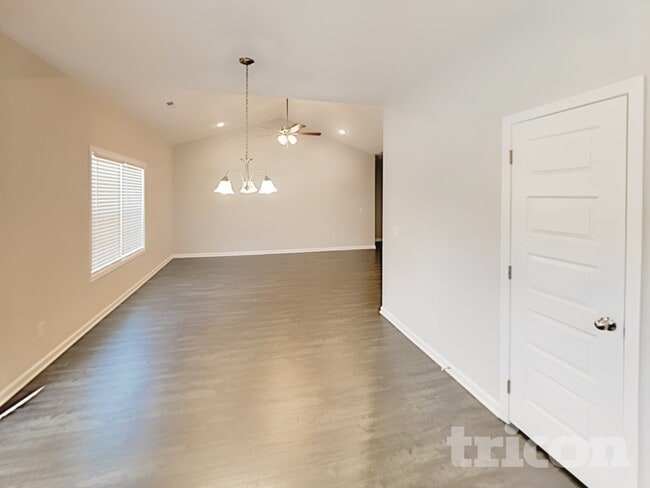 Photo - 1010 Cyril Dr