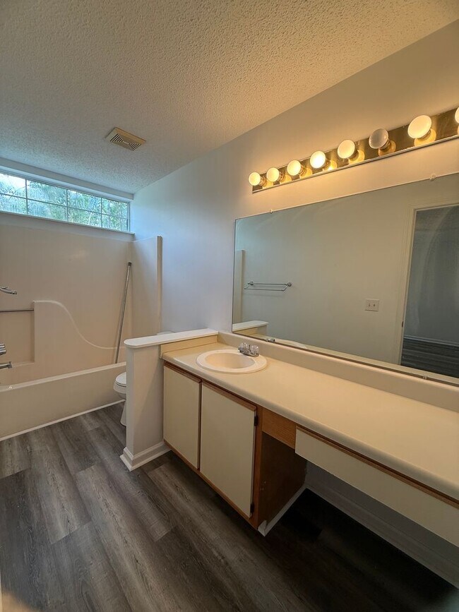 Photo - 3BR/2BA Condo- **$200 off July's rent** Unidad B5