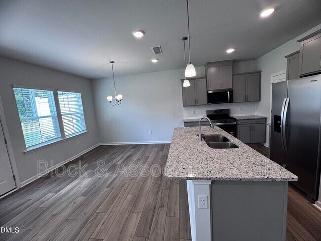 Photo - 203 Broomside Ave