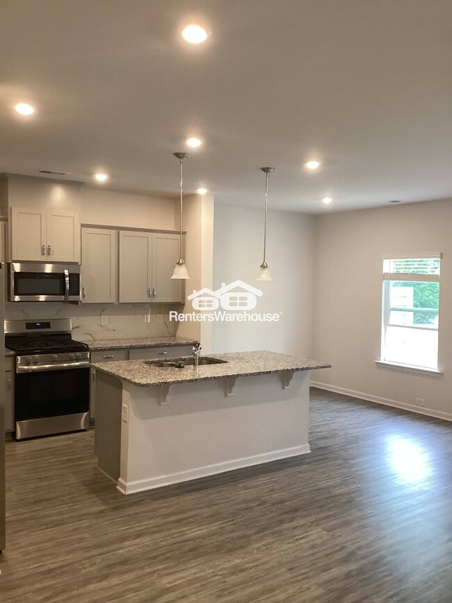 Photo - 1132 Chastain Dr