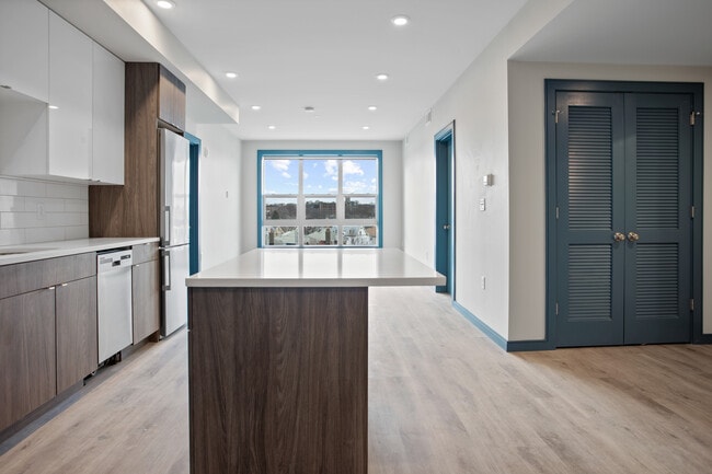 Photo - Columbia Flats