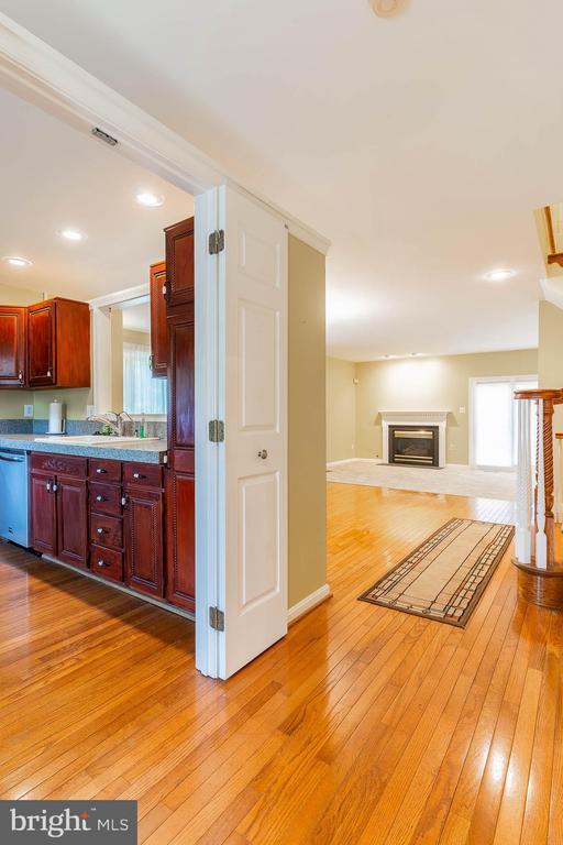 Photo - 4018 Lake Glen Rd