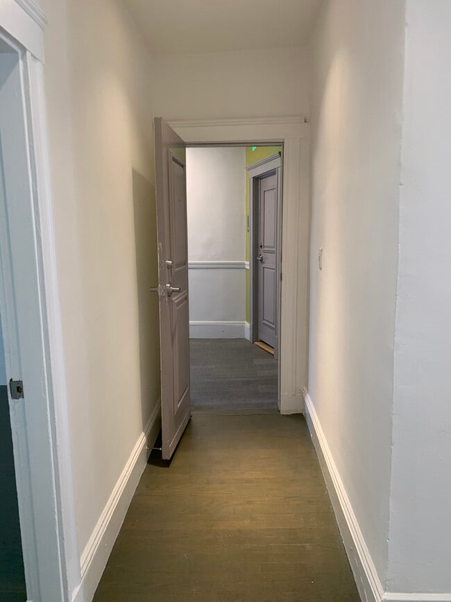 Photo - 54 Queensberry St Unit 9