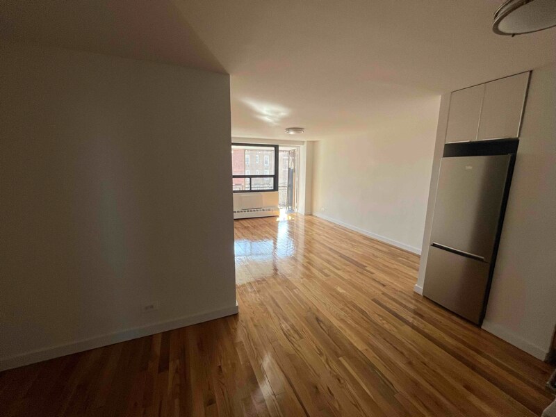 Photo - 62-60-62-99 99th St