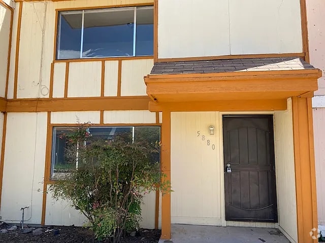 Building Photo - 5880 S Del Moral Blvd Rental