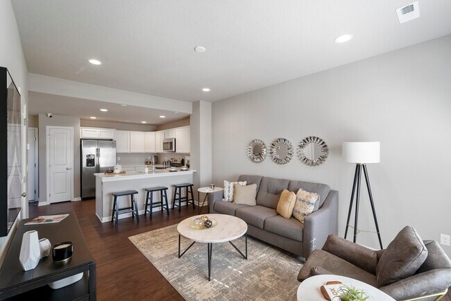 Photo - 2228 Hazeltine Pl