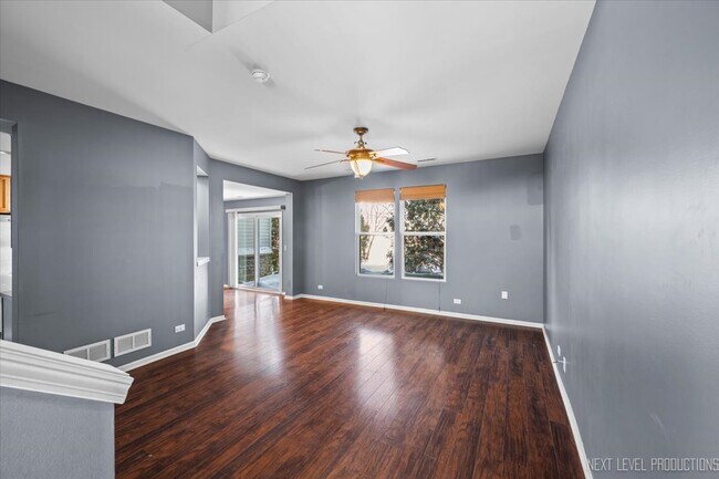 Photo - 643 Hawley Dr Unit 643