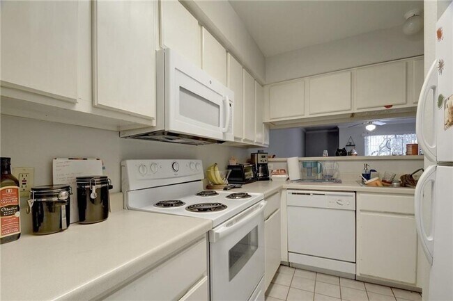 Photo - Centennial West Campus - Prime Time - 3BD/...