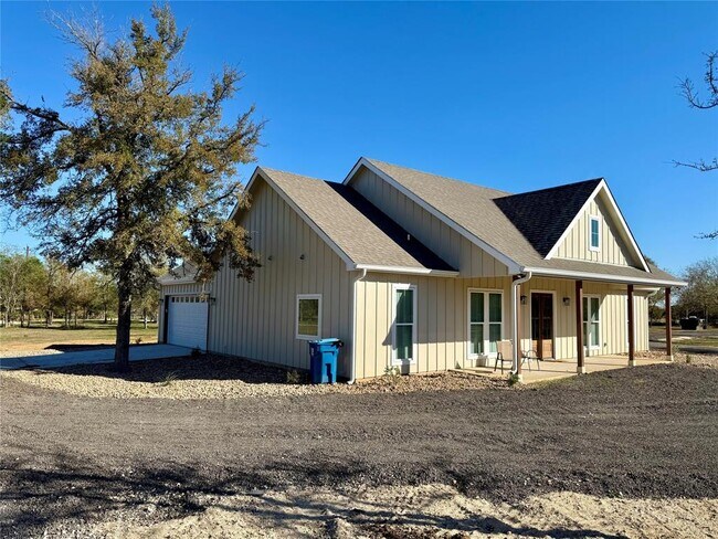 Photo - 1353 Red Town Rd