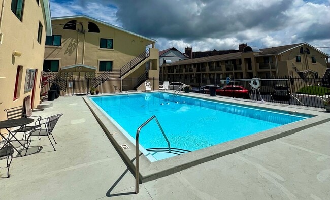 Photo - 1/1 PARTLY FURNISHED CONDO UNIT AVAILABLE ... Unidad 233