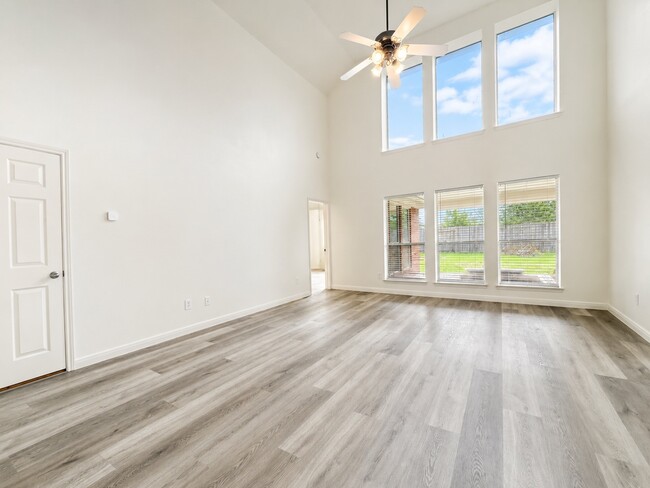 Photo - 7219 Brookville Ln