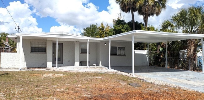 Building Photo - 2103 W State St