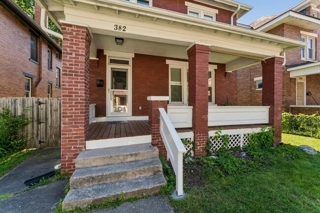 Photo - 382 Morrison Ave