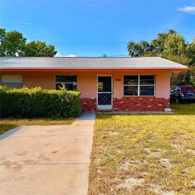 Building Photo - 5401 Pasadena Dr