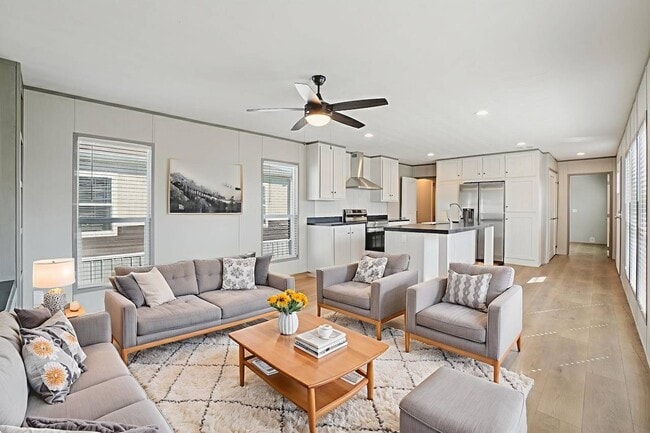 Photo - 1608 Swallowtail Dr