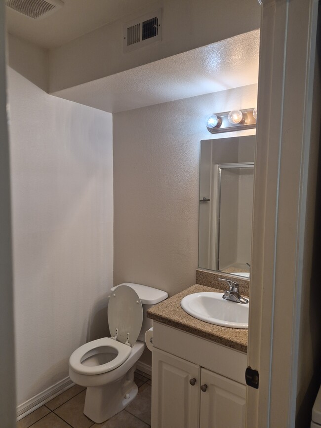 Photo - 21400 Burbank Blvd Unit #111