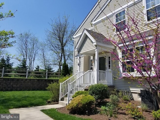 Photo - 80 Granite Ln Townhome