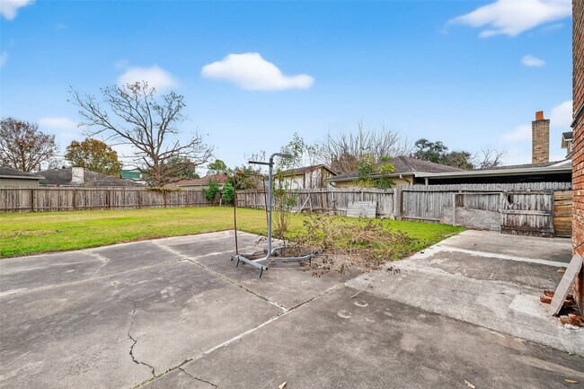 Photo - 9318 Neff St