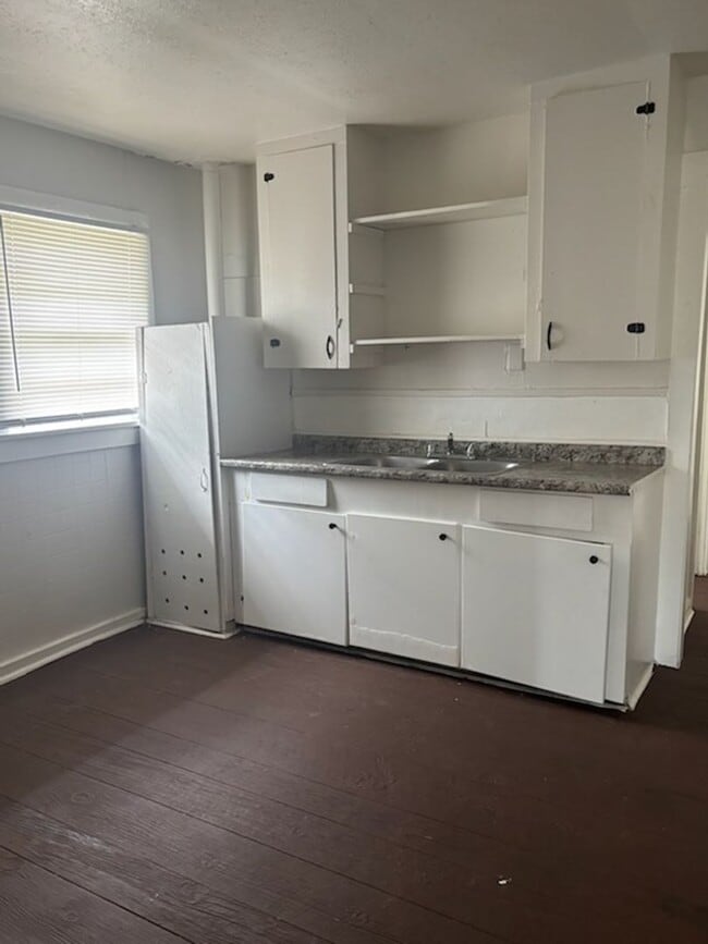 Photo - 1150 Wiggins St