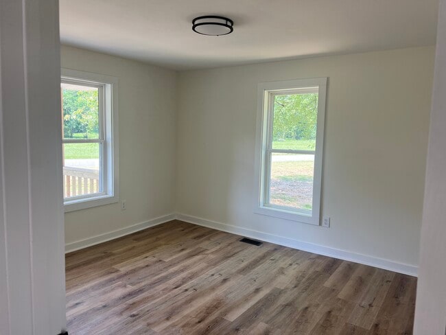 Photo - 15 Stewarts Chapel Rd