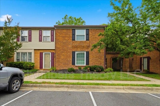 Photo - 5713 Independence Cir
