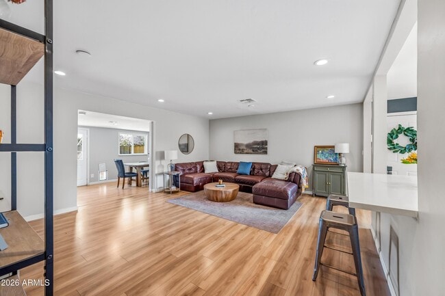 Photo - 1831 W Northview Ave