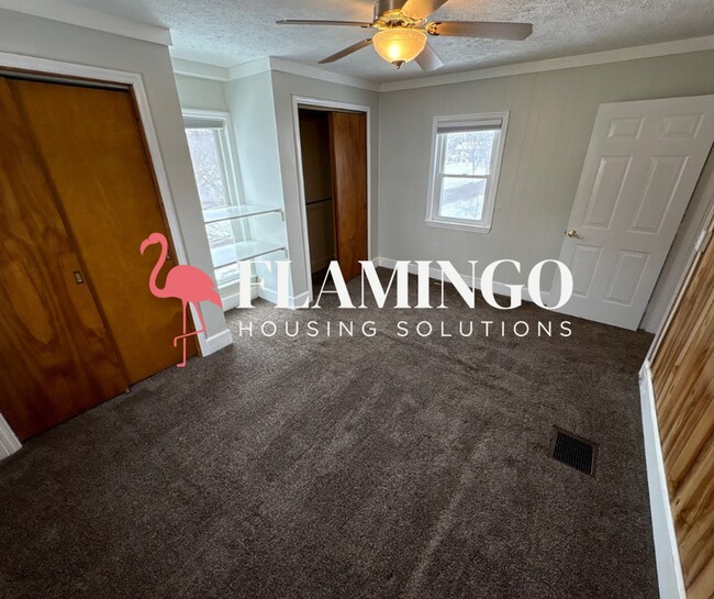 Photo - 214 W Main St