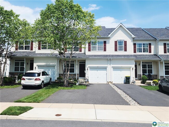 Photo - 950 King Way Townhome