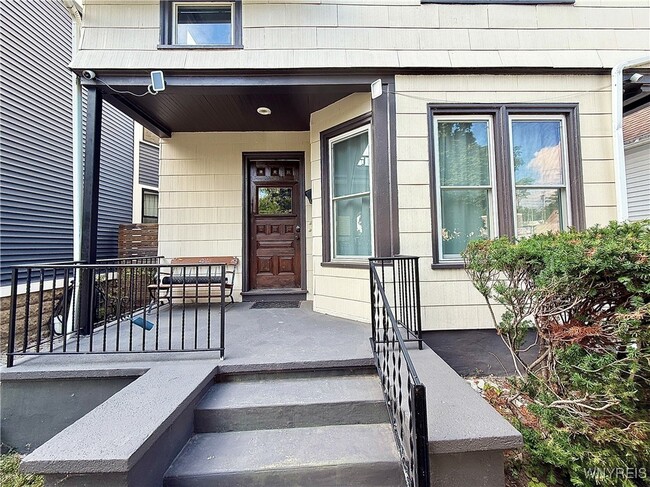 Building Photo - 460 Rhode Island St Rental