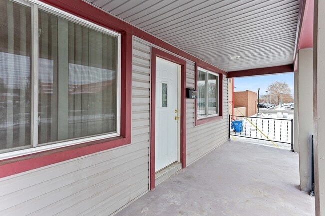 Photo - 7645 Fisher Ave