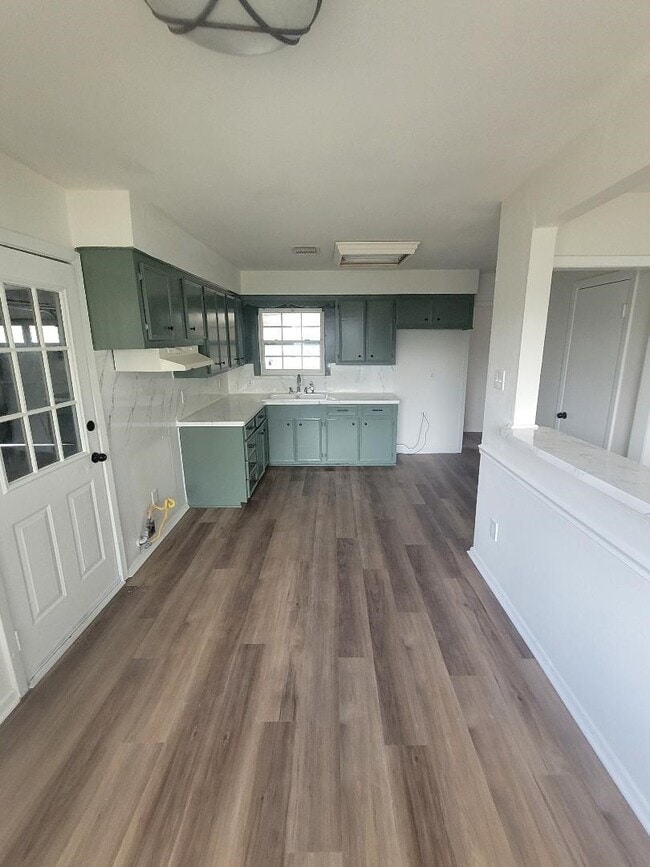 Photo - 1212 Rebecca Dr