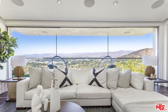 Photo - 7177 Pacific View Dr