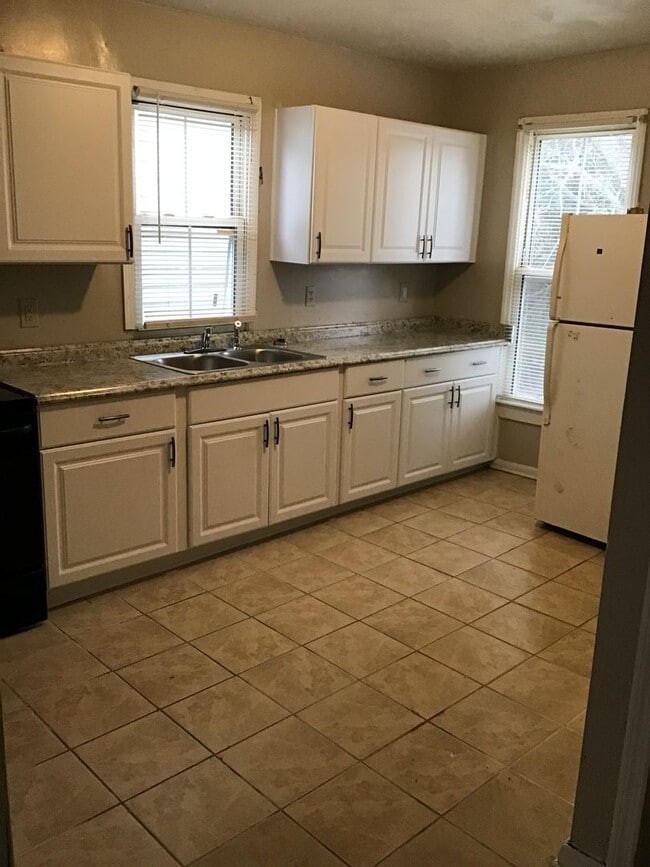 Photo - Spacious 2 bedroom duplex