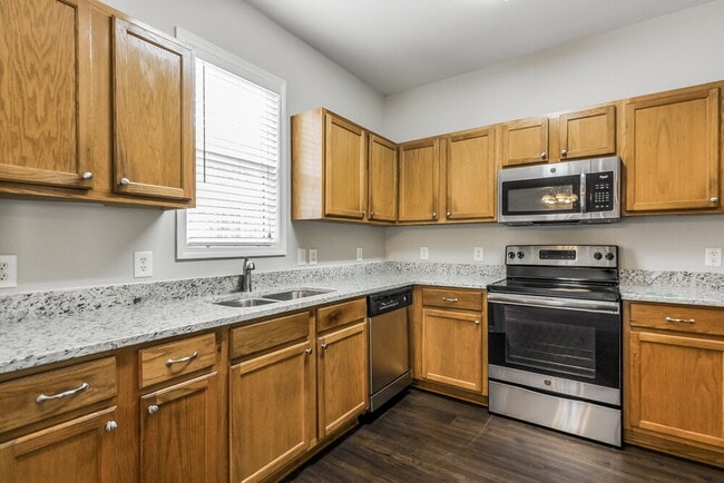 2716 Lead Crystal Ct